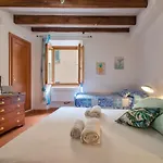 Dery Alghero Holiday Gilbert